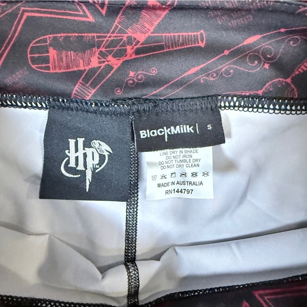 Blackmilk Harry Potter Gryffindor Quidditch Leggings | Small - Picture 6 of 7